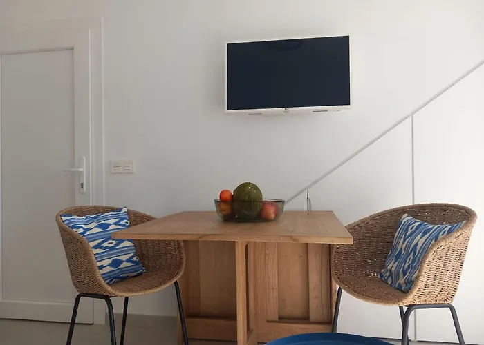 Caleta De Famara Primera Linea Con Balcon Διαμέρισμα *