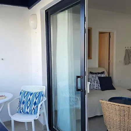 Famara - Beachfront, Balcony & Ocean Views! * Teguise (Lanzarote)