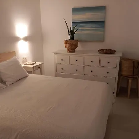 Caleta De Primera Linea Con Balcon Lejlighed *