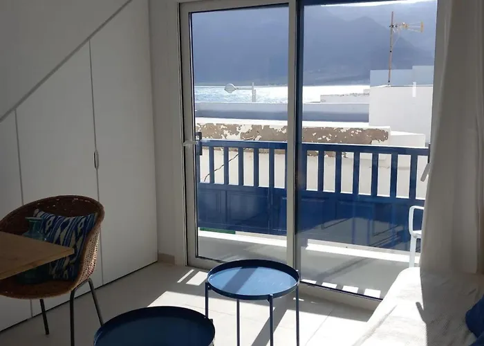 Apartament Caleta De Famara Primera Linea Con Balcon