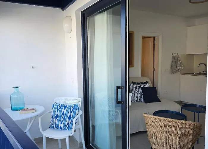 Caleta De Famara Primera Linea Con Balcon * Teguise (Lanzarote)