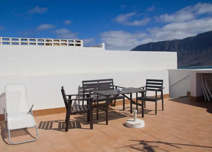 Apartament Caleta De Famara Primera Linea Con Balcon Teguise (Lanzarote)