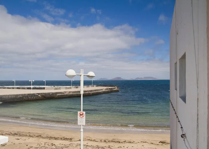 Apartament Caleta De Famara Primera Linea Con Balcon *