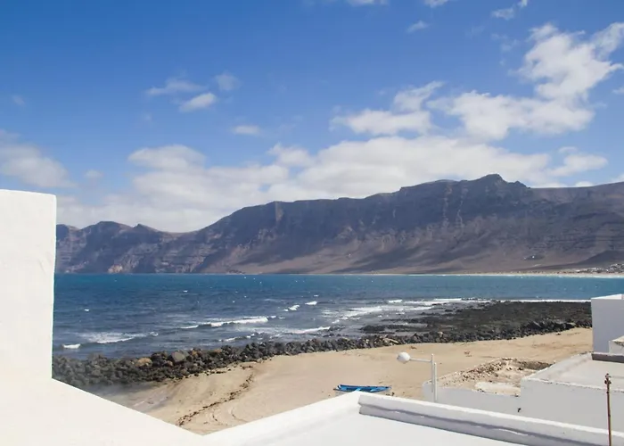 Caleta De Famara Primera Linea Con Balcon Apartament