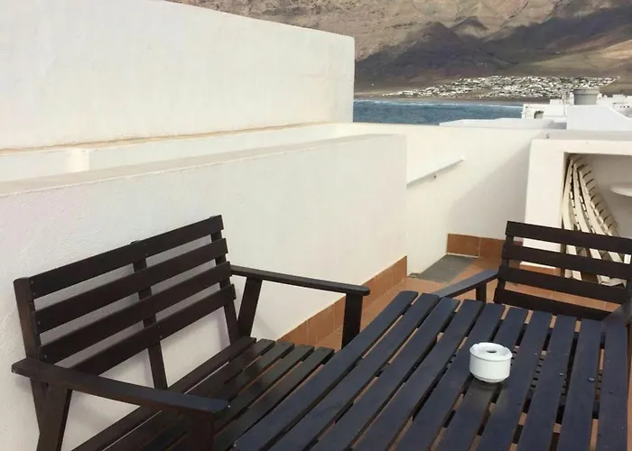 Caleta De Famara Primera Linea Con Balcon Apartament *